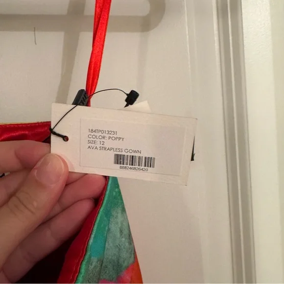 Milly Strapless Gown in Poppy and Green - Picture 5 of 8